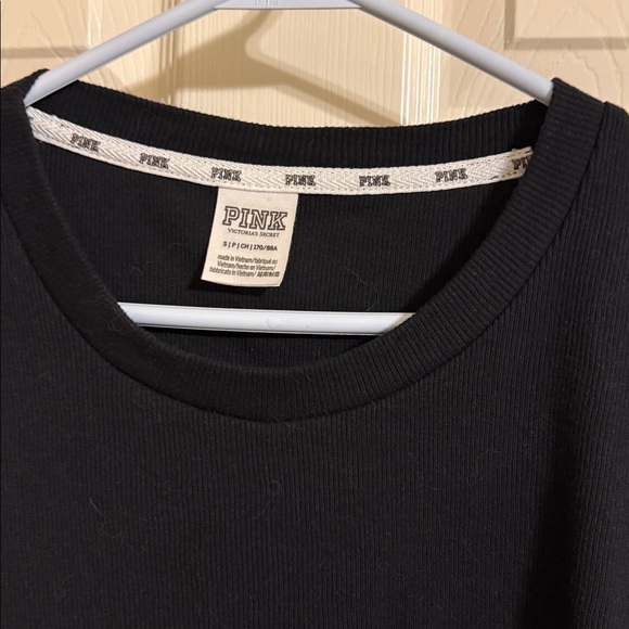 PINK Victoria's Secret Black Ribbed Tee size S - Picture 2 of 3